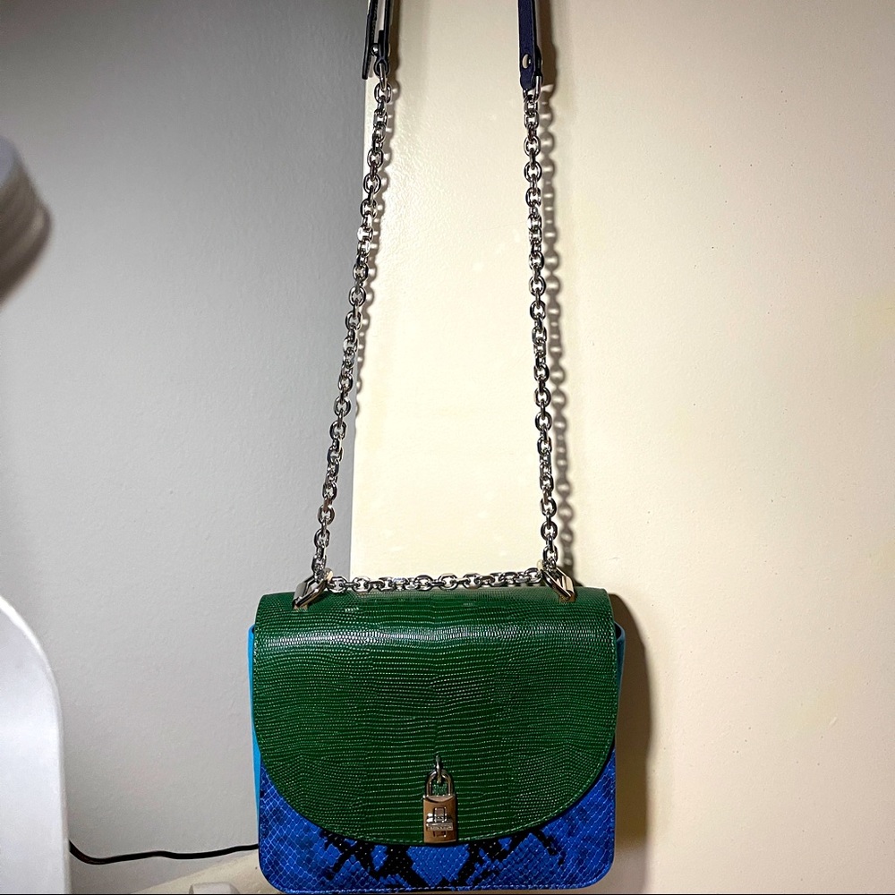 woman Multi color cross bag